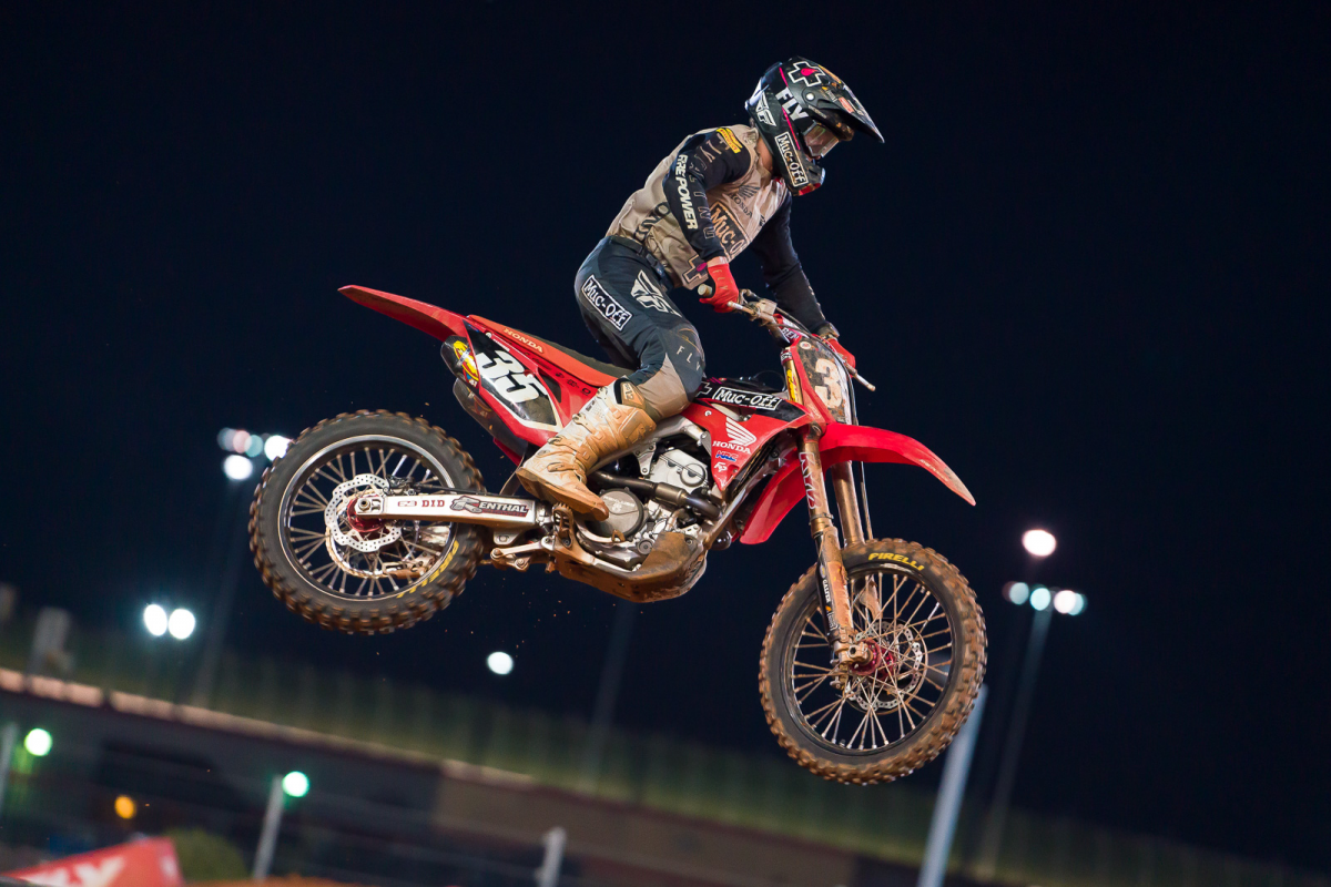 Muc-Off Honda Racing rides the high and lows of Supercross!