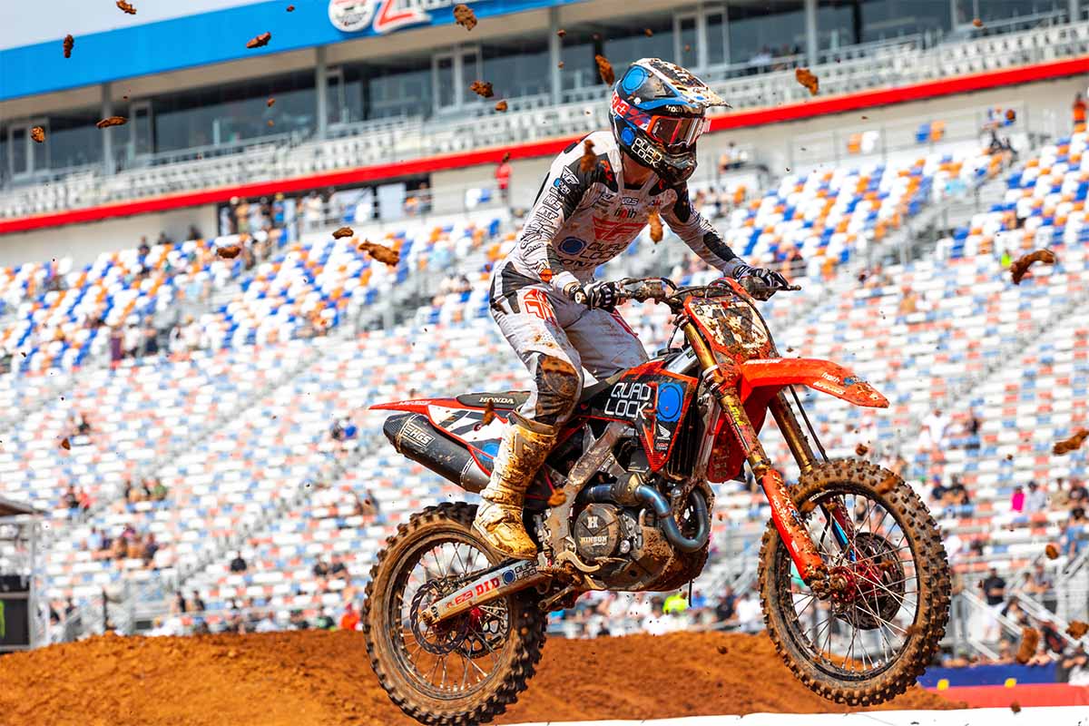 Chasing Goals at the SuperMotocross World Championship